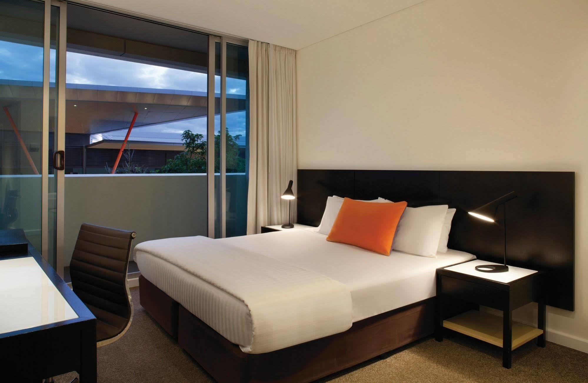 Adina Apartment Hotel Perth Luaran gambar