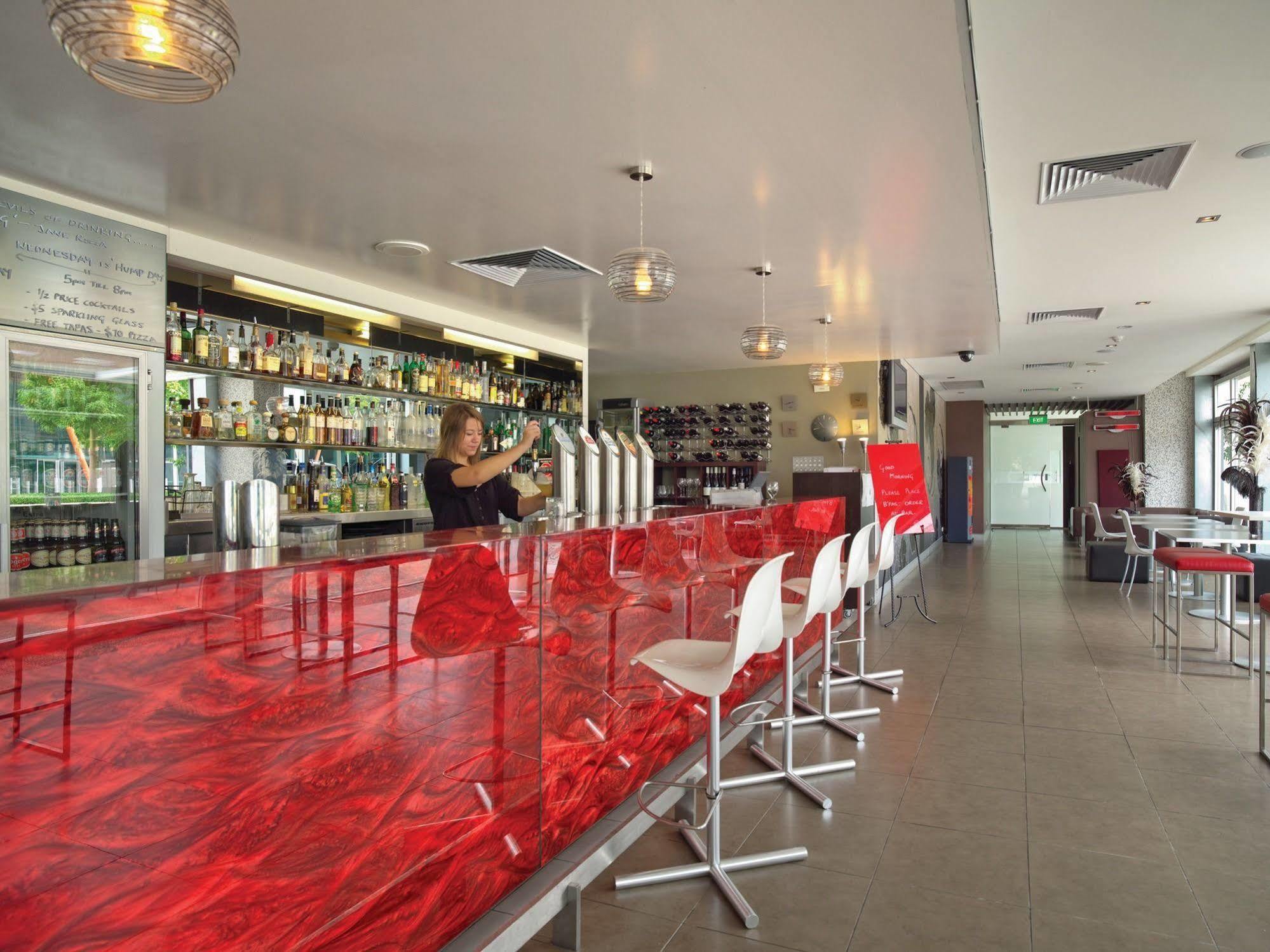 Adina Apartment Hotel Perth Luaran gambar